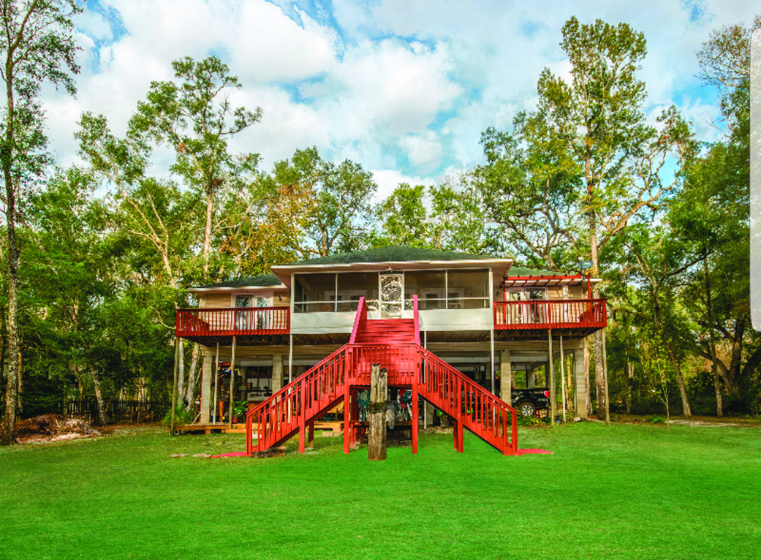 Beautiful Santa Fe River Home